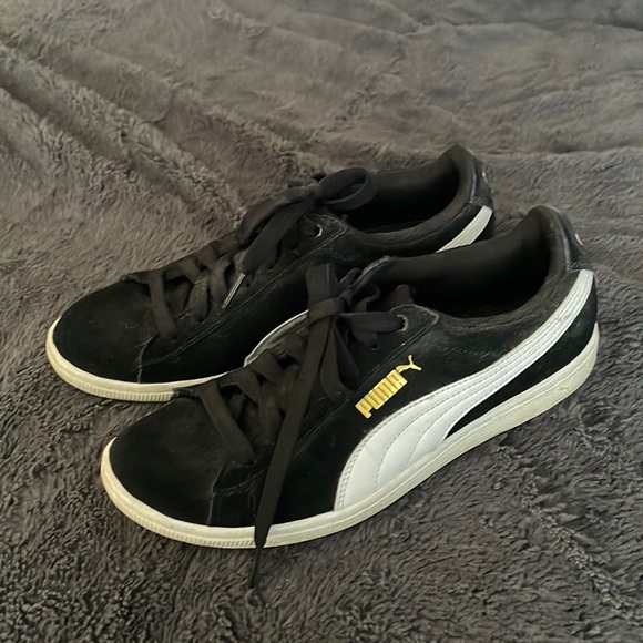 Womens 7 Puma Black Lace Up Sneakers - Picture 1 of 5